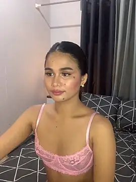 Snapshot of AngelHille chatting on 10/06/25, 02:58 AngelHille online show from 10/06/25, 02:58