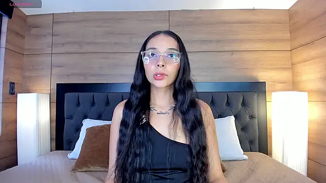 Roseaurora online show from 03/18/26, 01:03