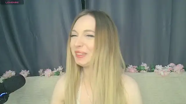 Snapshot of BabbbyFoxxx chatting on 10/29/25, 01:41 BabbbyFoxxx online show from 10/29/25, 01:41