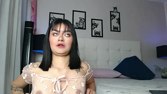 naty luvinn online show from 09/24/25, 12:19