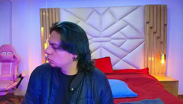 Laia and Damian online show from 10/14/25, 07:36