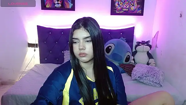 Emma yui19 online show from 04/19/26, 03:28