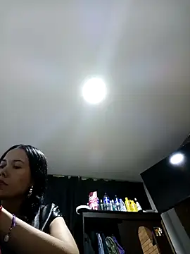 MiaForever1 online show from 04/16/26, 04:02