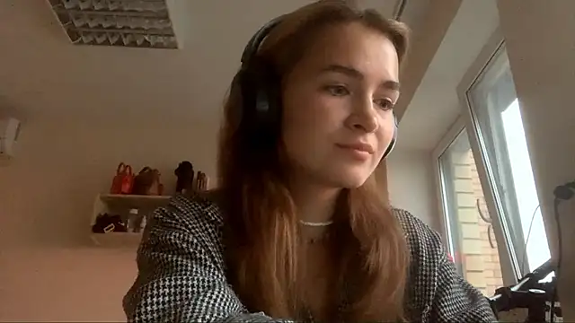Snapshot of BunnyTiedeman chatting on 09/09/25, 03:22 BunnyTiedeman online show from 09/09/25, 03:22