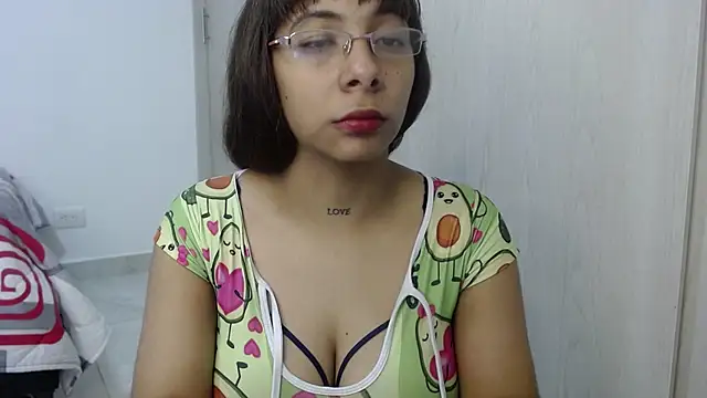 Kittyrose3 online show from 10/06/25, 05:05