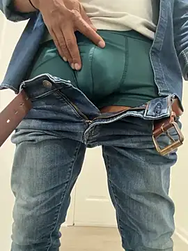 Pomloposho online show from 10/20/25, 09:37