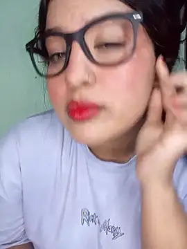 Snapshot of Cat_Hot_Party chatting on 10/10/25, 04:22 Cat Hot Party online show from 10/10/25, 04:22