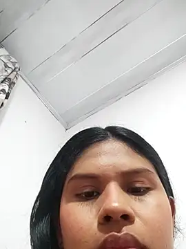 Snapshot of julietta1453 chatting on 03/04/26, 03:34 julietta1453 online show from 03/04/26, 03:34