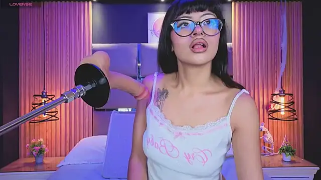 Snapshot of AlanaWalker9 chatting on 02/21/26, 03:40 AlanaWalker9 online show from 02/21/26, 03:40