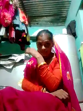 H seema online show from 10/13/25, 01:22