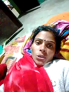 Snapshot of H_seema chatting on 02/01/26, 01:42 H seema online show from 02/01/26, 01:42