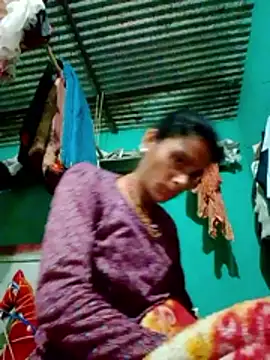 Snapshot of H_seema chatting on 02/18/26, 01:56 H seema online show from 02/18/26, 01:56