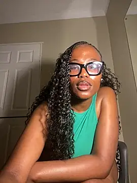 Moonzy77 online show from 10/02/25, 09:22