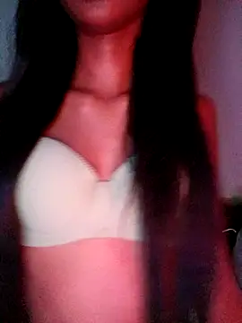 Snapshot of BunnyBloom25 chatting on 09/15/25, 04:29 BunnyBloom25 online show from 09/15/25, 04:29