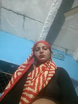 LUCKY cut online show from 10/18/25, 11:38