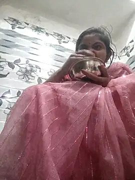 LUCKY cut online show from 02/17/26, 04:31