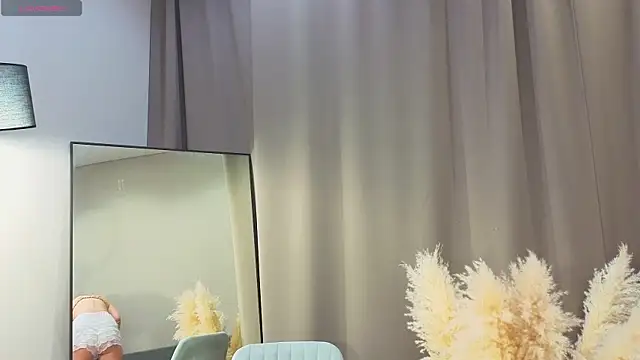 VincenzaGarigliano online show from 09/20/25, 01:06