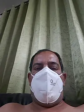 Snapshot of kkkk1882 chatting on 10/02/25, 05:14 kkkk1882 online show from 10/02/25, 05:14