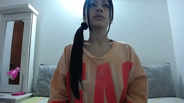 Taylormegan online show from 10/01/25, 02:56