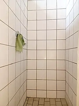 SweetSlenderChoc online show from 04/08/26, 07:41