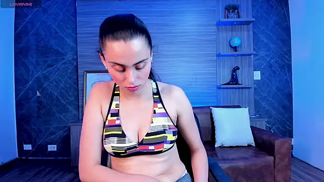 sofiapalacioss online show from 09/18/25, 07:38