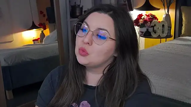 Snapshot of Mia_Swano chatting on 01/18/26, 02:37 Mia Swano online show from 01/18/26, 02:37