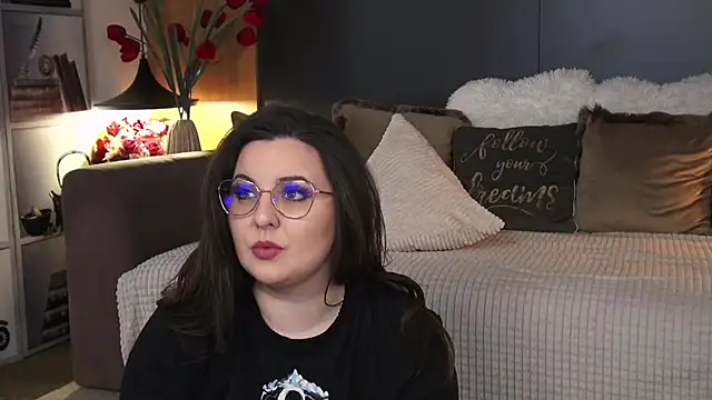 Snapshot of Mia_Swano chatting on 02/06/26, 12:15 Mia Swano online show from 02/06/26, 12:15