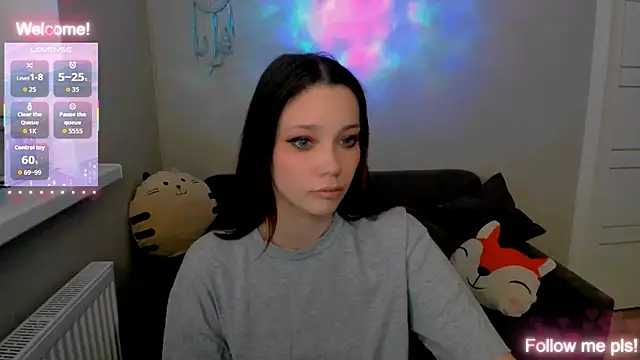 Snapshot of Kitten_Alissa chatting on 05/20/26, 01:06 Kitten Alissa online show from 05/20/26, 01:06