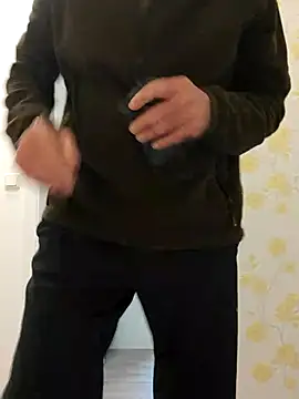 Oldmenhot66 online show from 11/01/25, 09:11