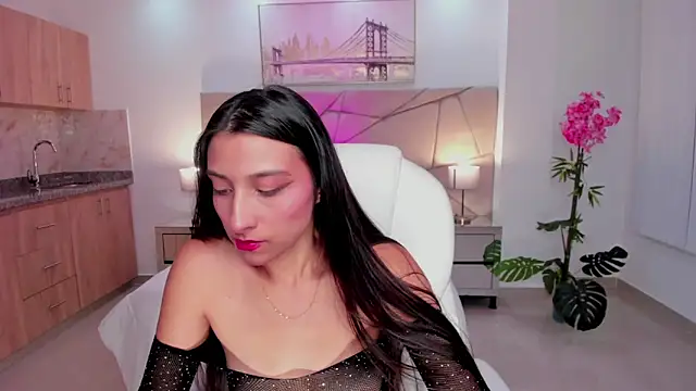 Kristen Rousse online show from 09/25/25, 09:40