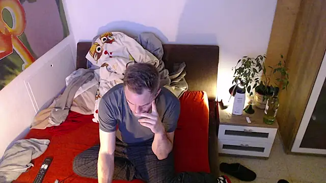 EdelHolz91 online show from 02/09/26, 04:22