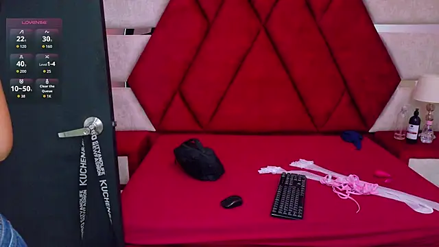 Kity spiderr online show from 10/21/25, 12:50