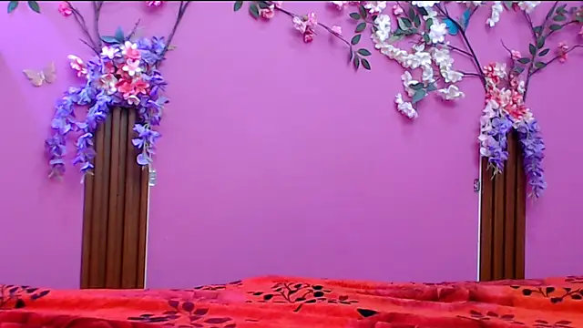 skinnysofia18 online show from 09/17/25, 01:13