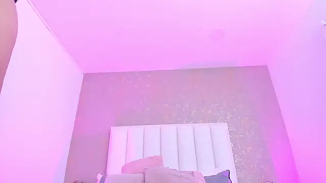 KaylieBrooks online show from 04/15/26, 06:48