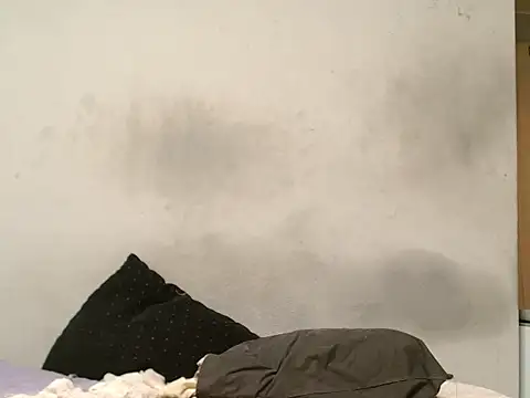 Snapshot of ROYALASS25 chatting on 09/10/25, 04:01 ROYALASS25 online show from 09/10/25, 04:01