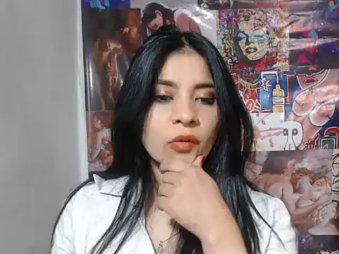 ValerieLove  online show from 10/03/25, 07:22