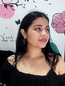 ValerieLove  online show from 10/05/25, 07:23