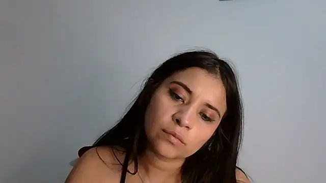 Snapshot of ValerieLove_ chatting on 02/17/26, 11:55 ValerieLove online show from 02/17/26, 11:55