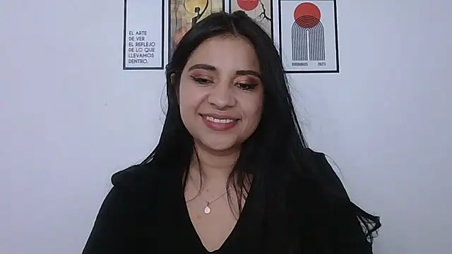 Snapshot of ValerieLove_ chatting on 02/18/26, 08:05 ValerieLove online show from 02/18/26, 08:05
