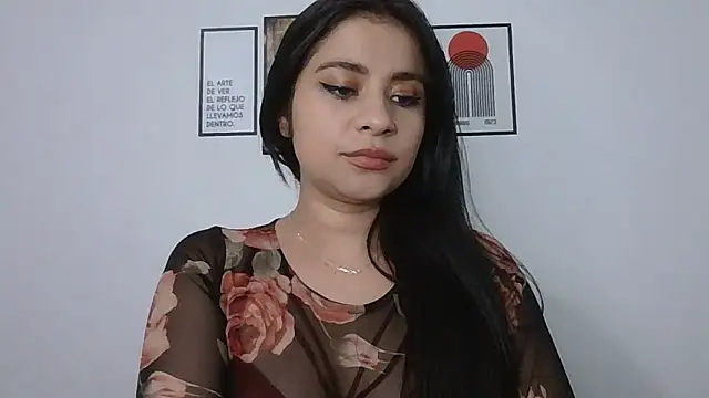 Snapshot of ValerieLove_ chatting on 03/05/26, 11:12 ValerieLove online show from 03/05/26, 11:12