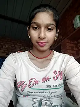 Snapshot of Yatiksha_Beby chatting on 11/07/25, 06:24 Yatiksha Beby online show from 11/07/25, 06:24