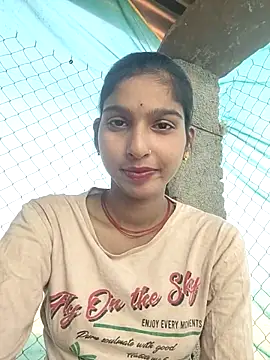 Snapshot of Yatiksha_Beby chatting on 11/11/25, 08:03 Yatiksha Beby online show from 11/11/25, 08:03