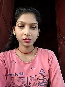 Snapshot of Yatiksha_Beby chatting on 12/15/25, 10:30 Yatiksha Beby online show from 12/15/25, 10:30