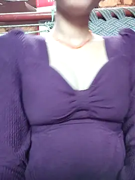 Snapshot of Yatiksha_Beby chatting on 01/08/26, 09:55 Yatiksha Beby online show from 01/08/26, 09:55