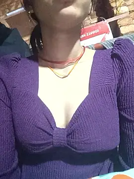 Snapshot of Yatiksha_Beby chatting on 01/10/26, 02:24 Yatiksha Beby online show from 01/10/26, 02:24