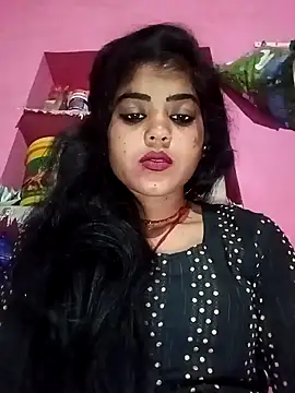 Snapshot of Yatiksha_Beby chatting on 02/15/26, 01:13 Yatiksha Beby online show from 02/15/26, 01:13