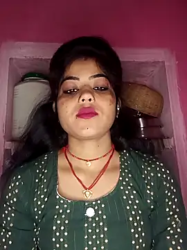 Snapshot of Yatiksha_Beby chatting on 02/19/26, 05:14 Yatiksha Beby online show from 02/19/26, 05:14