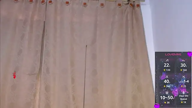Snapshot of DaraKat18 chatting on 05/16/26, 10:08 DaraKat18 online show from 05/16/26, 10:08