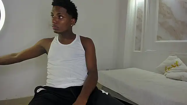 Amare 25 online show from 09/19/25, 07:47