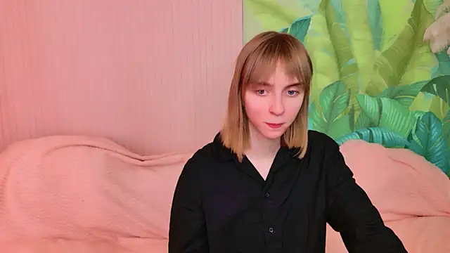 Beverly Gomes online show from 12/15/25, 03:16